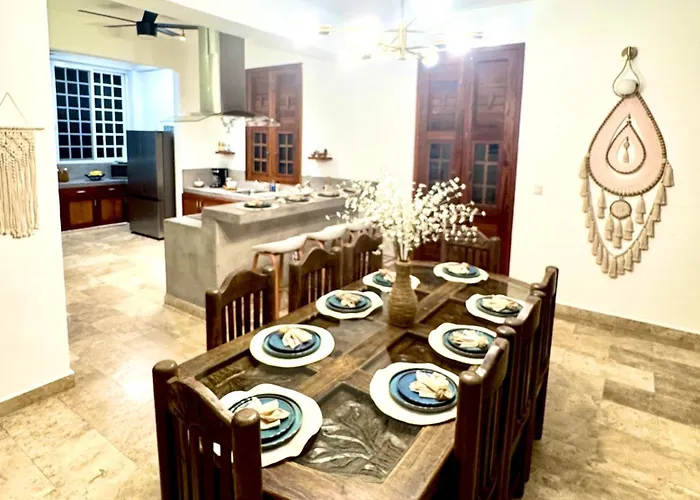 Luxury Playacar - Walk To & 5th Ave