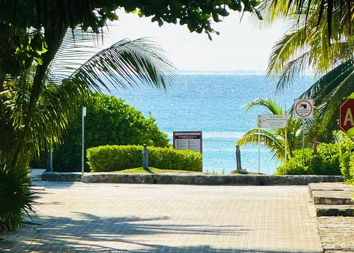 Luxury Playacar - Walk To & 5th Ave Holiday home Playa del Carmen